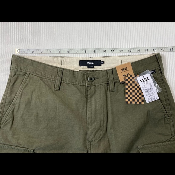 Vans Depot Cargo 19” Shorts - Picture 10 of 12